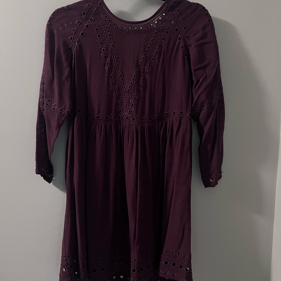 Wilfred Dresses & Skirts - Wilfred Plum Eyelet-Trim Mini Dress